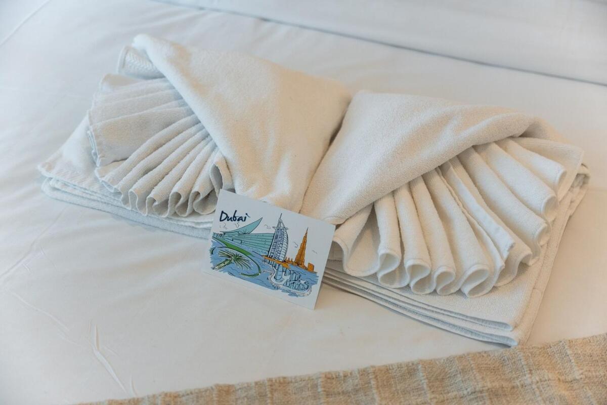 Upscale 2-bedroom Flat In Marina Dubai