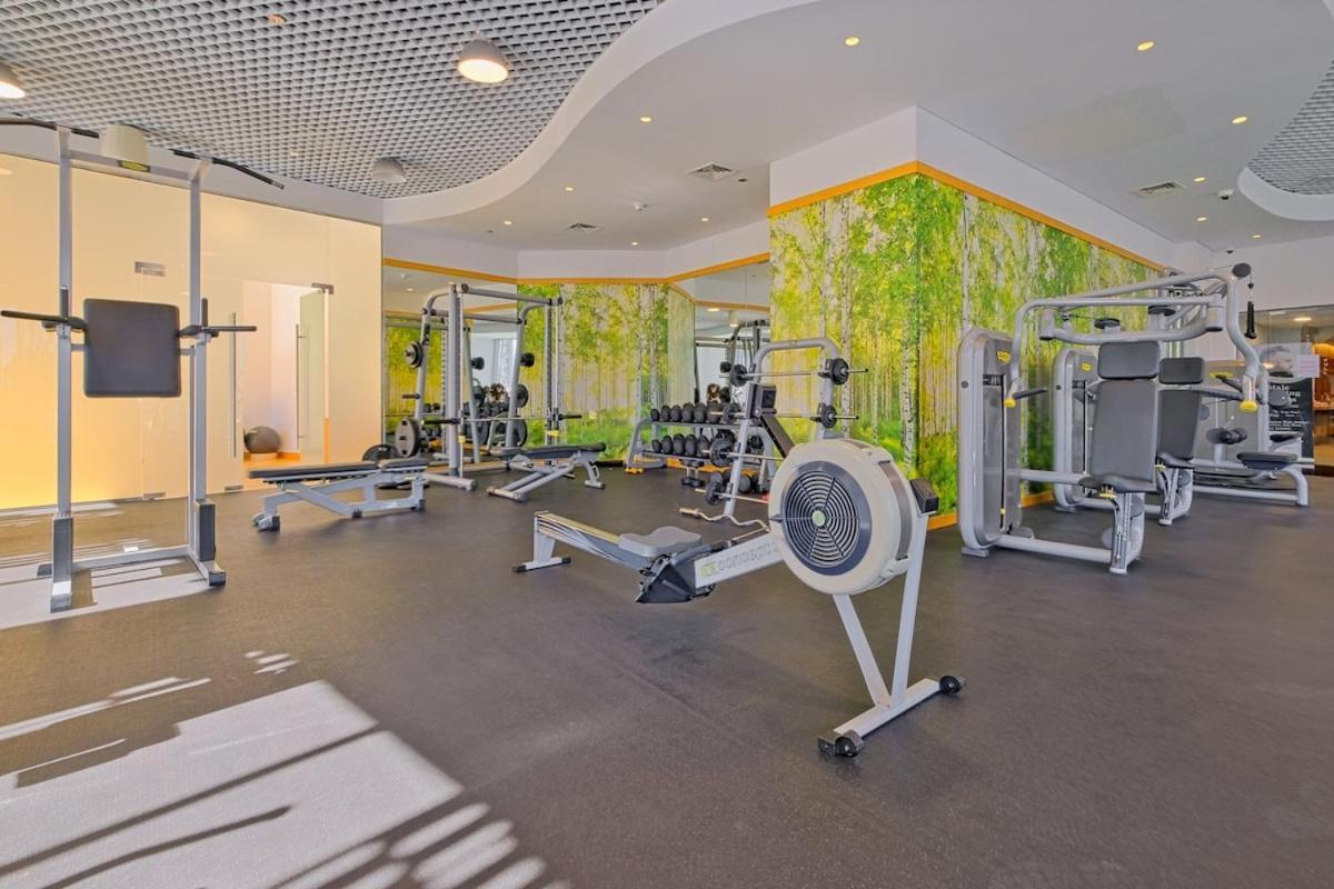 Upscale 2-bedroom Flat In Marina Apartment *