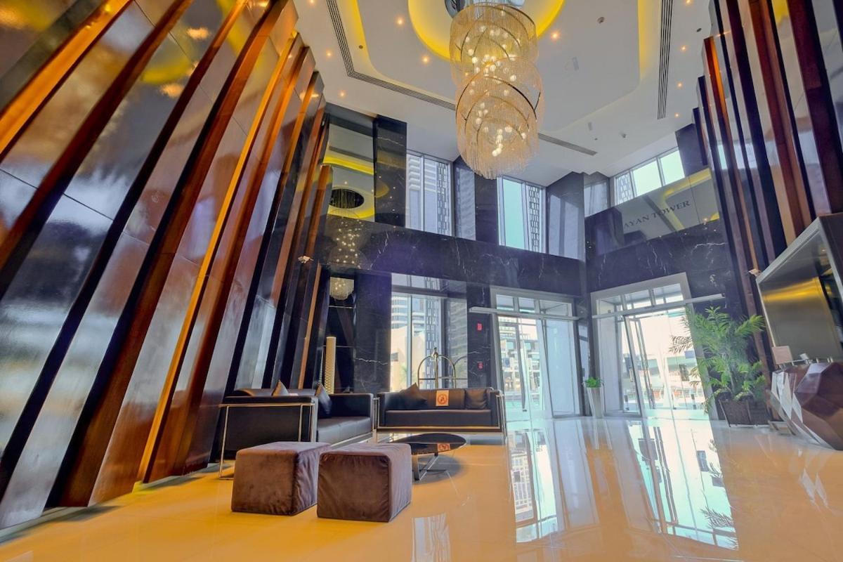 Upscale 2-bedroom Flat In Marina