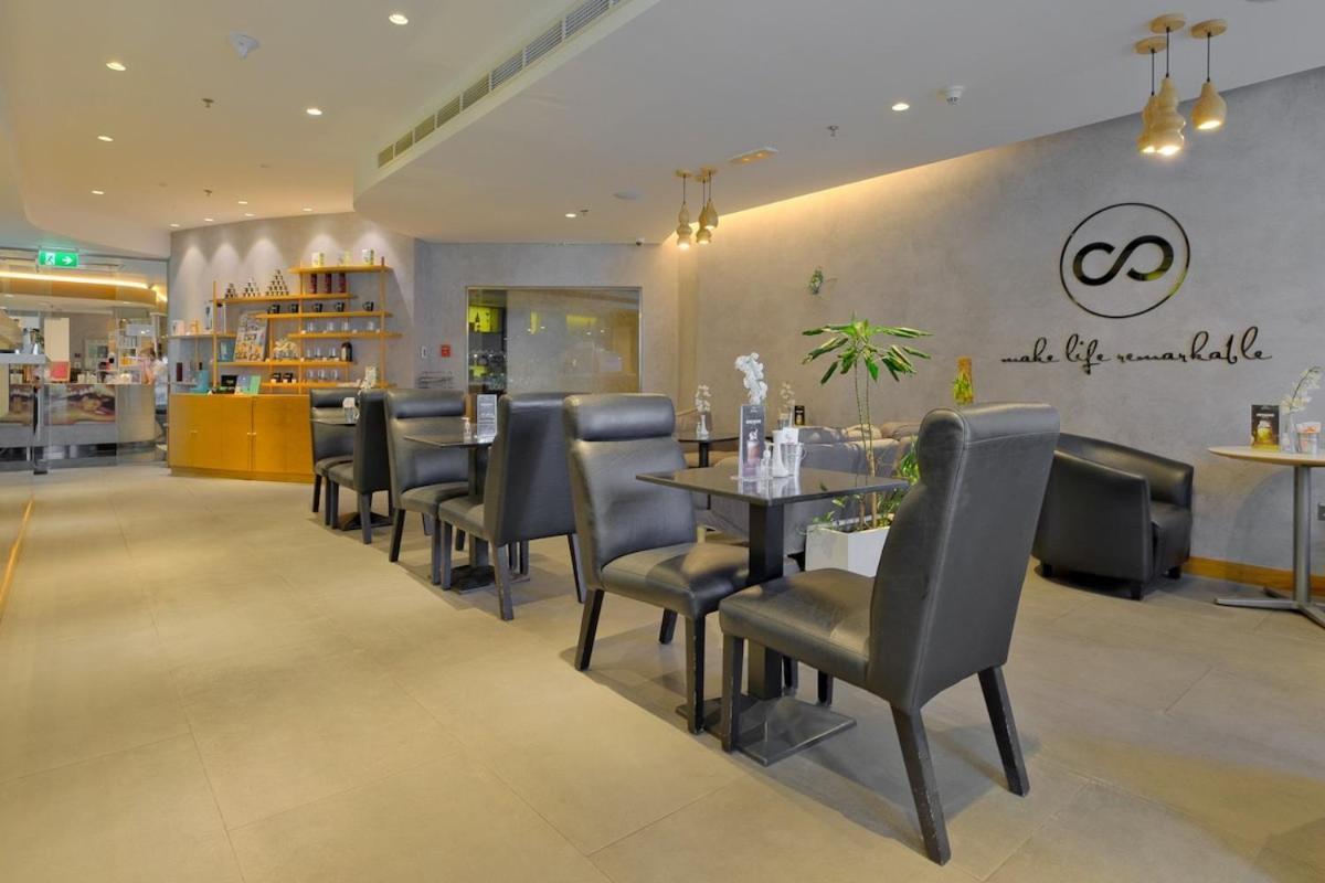 Upscale 2-bedroom Flat In Marina Dubai