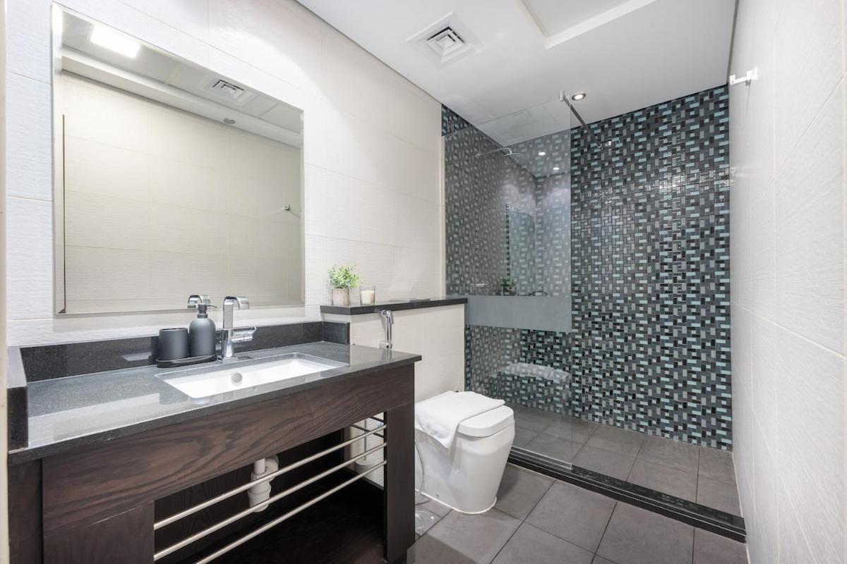 Upscale 2-bedroom Flat In Marina Apartment Dubai