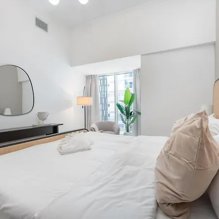 Upscale 2-Bedroom Flat In Dubai Marina Exterior photo